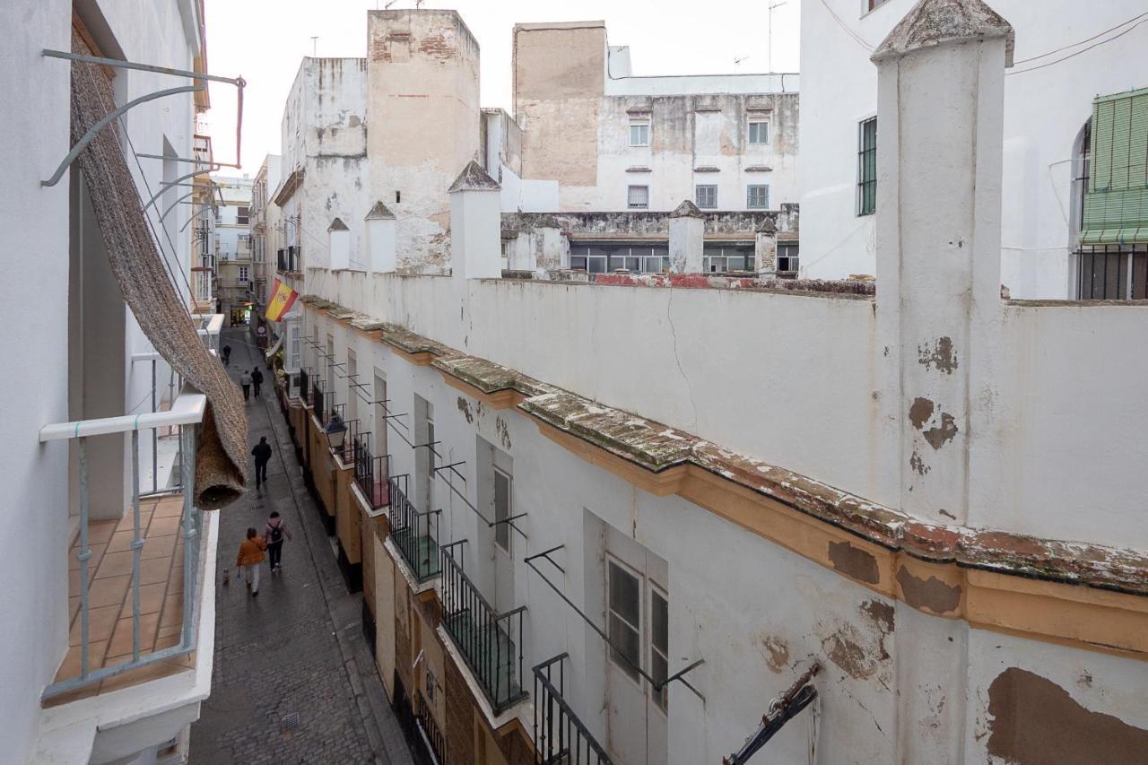 Colonial * Cádiz